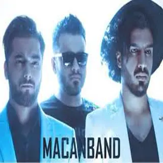 نمیخوام نباشی