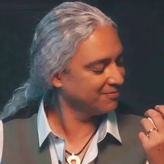 مازیار فلاحی